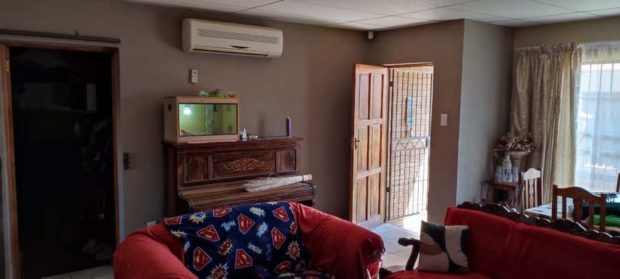 3 Bedroom Property for Sale in Spitskop SH Free State